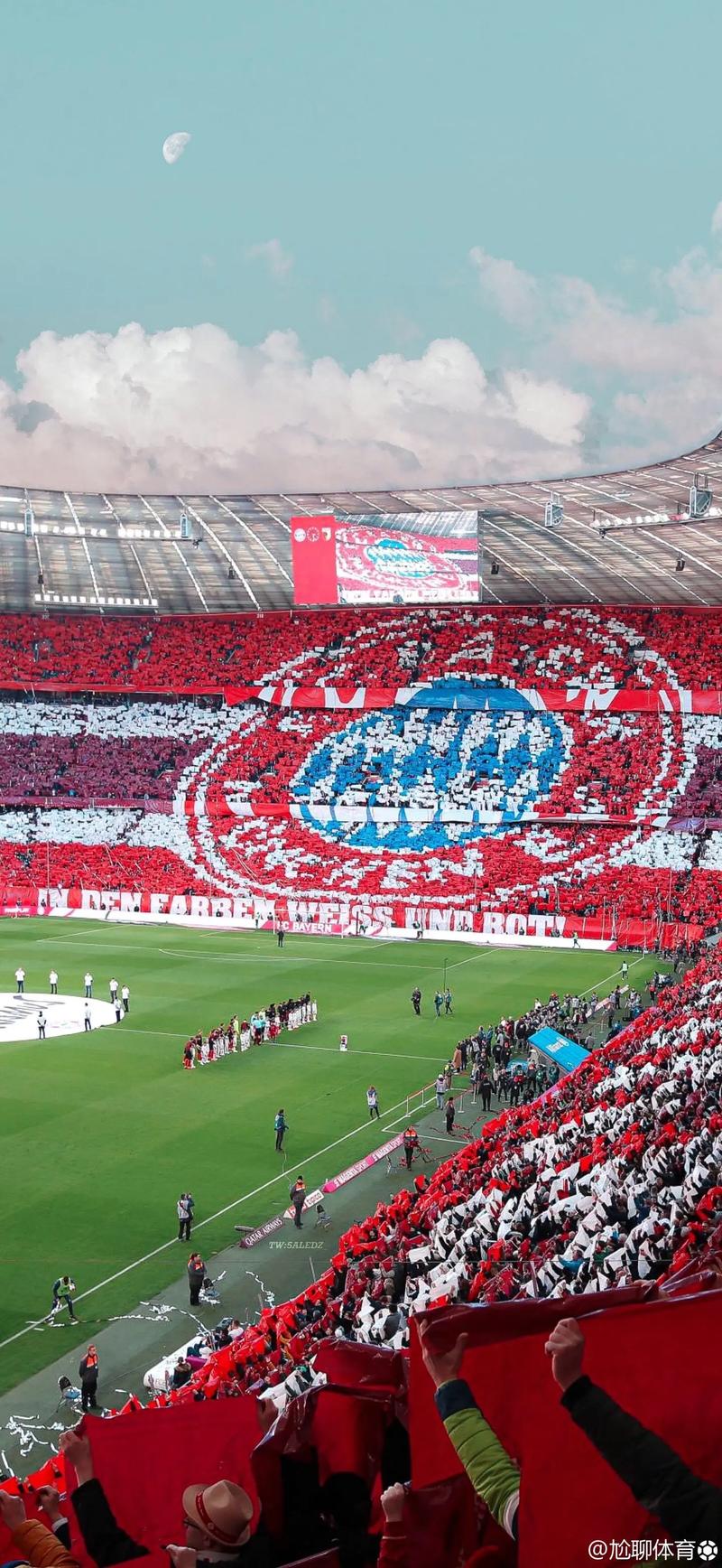 尝试新角色，德媒：罗伊斯将担任下周多特蒙德欧冠比赛评论员（罗伊斯尝鲜新身份：德媒称其下周出任多特欧冠解说员）