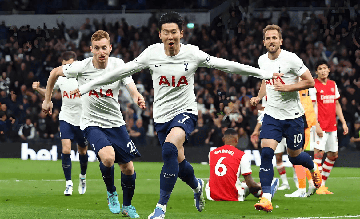 拯救球迷生命！FIFA官方：雷根斯堡队医诺伊金获公平竞赛奖（FIFA授予雷根斯堡队医诺伊金公平竞赛奖，因其抢救球迷生命）