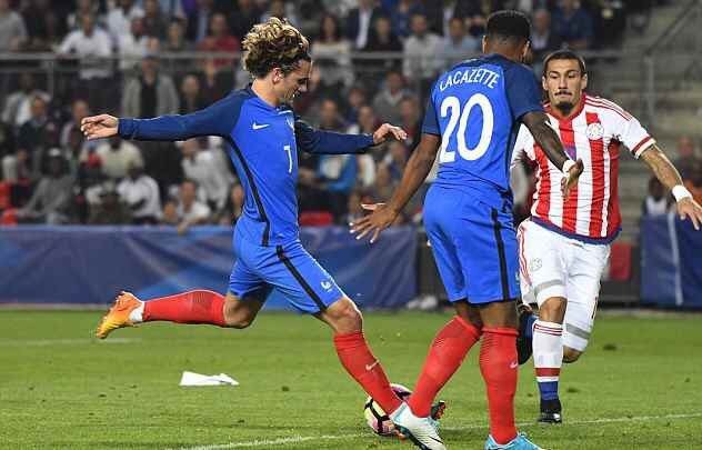 上海拍定妆照！四外合影，弗格太逗，3对双人组合影充满看点！（上海定妆照出炉：四外同框，弗格搞笑抢镜，三组双人合影看点十足）