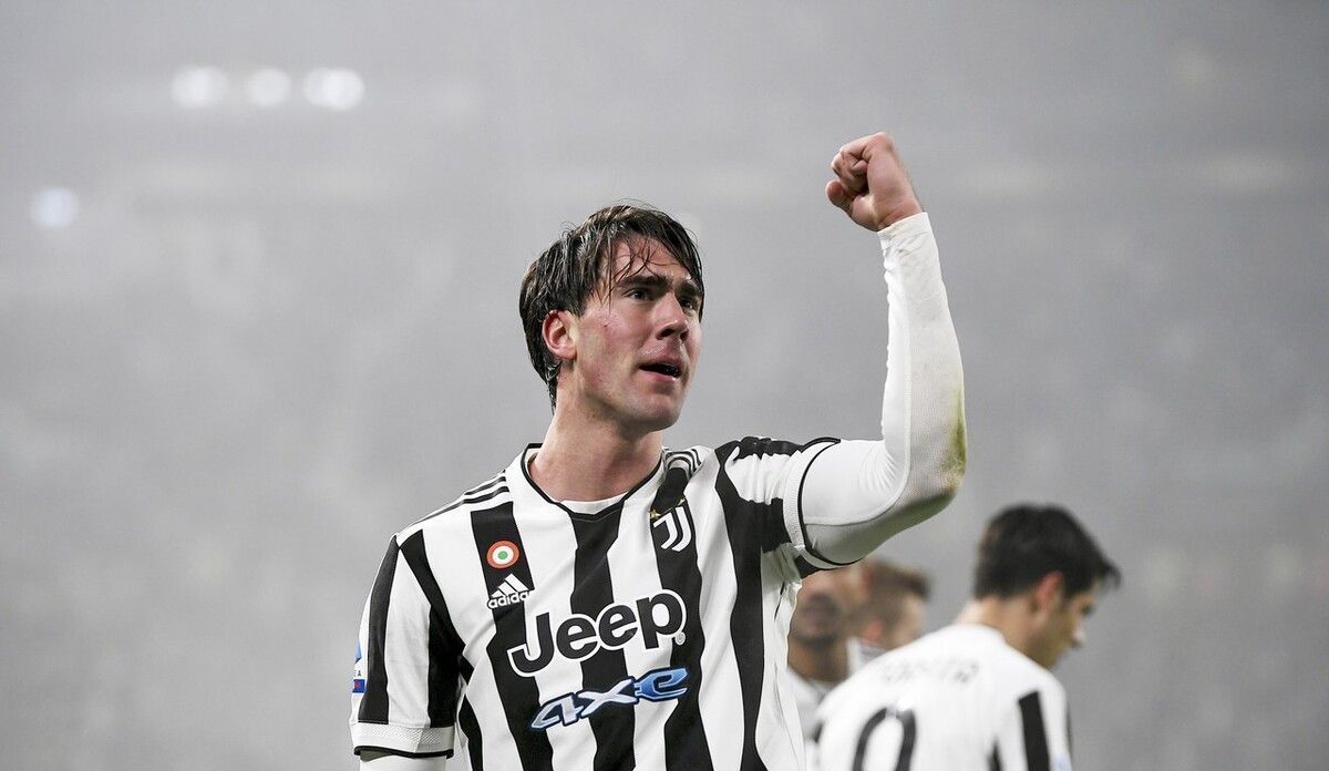 范加尔：如果阿贾克斯听我的，他们将在两三年内恢复正常（范加尔：若阿贾克斯采纳我的建议，两三年内就能重回正轨）