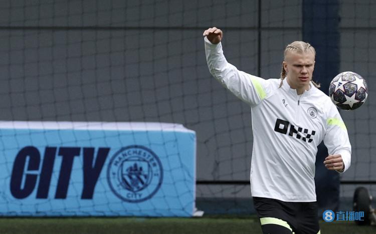 米兰达：很少有人能和斯帕莱蒂关系好，他的为人我还是不说了（米兰达：与斯帕莱蒂相处者寥寥，他的人品不便置评）