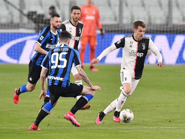 💛🖤相伴三年半，多特蒙德已宛若故乡🎤迈尔谈及续约：