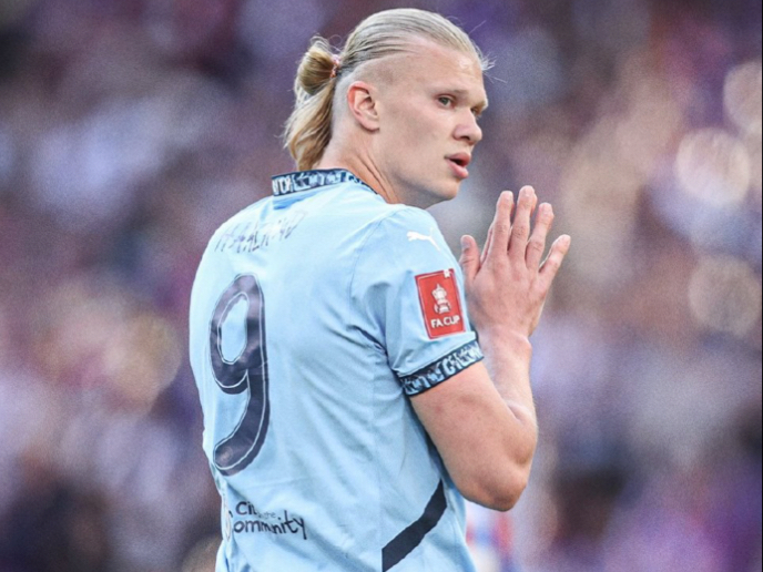 半场战报：多特2-0斯图加特，埃姆雷-詹点射，拜尔破门（半场快讯：多特2-0领先斯图加特，埃姆雷-詹点射建功，拜尔再下一城）