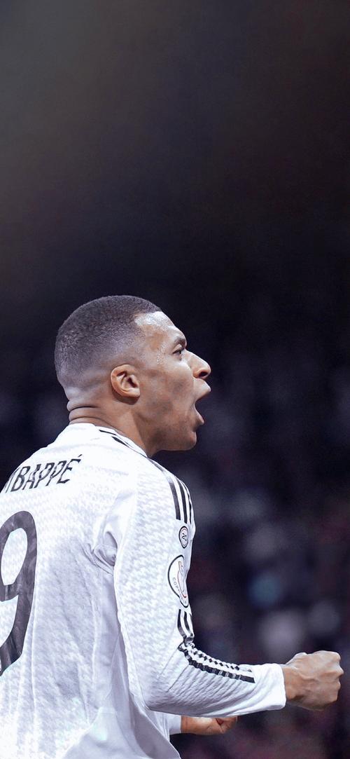 面对韩国梅开二度制胜，拜合拉木荣获本届熊猫杯赛事MVP